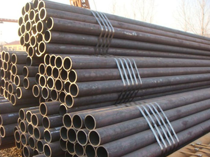 ASTM A335 P11 seamless alloy steel pipe in project stock